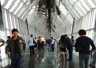 Illustration for article titled Shang-Highed: On Top of the World's Tallest Observatory